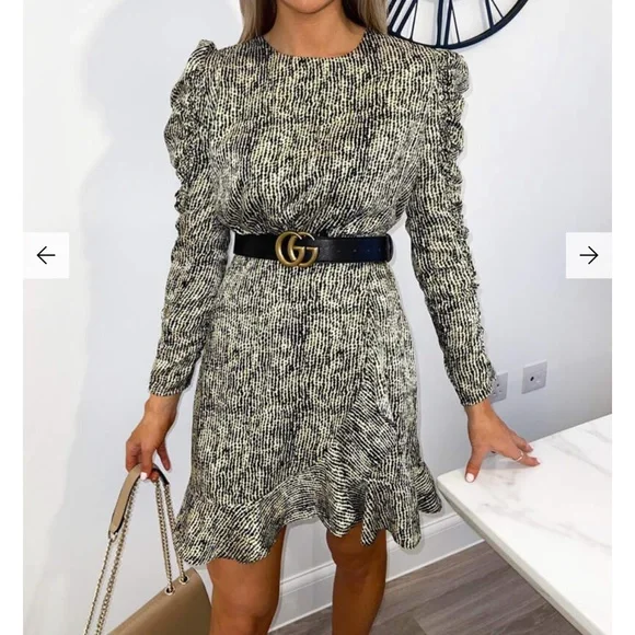 AX Paris Green Printed Ruched Sleeve Frill Hem Dress - Picture 2 of 11